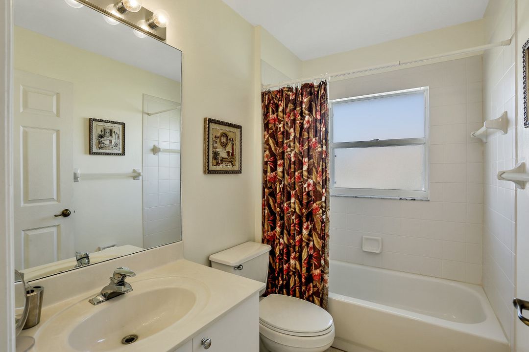 5100 Cedar Springs Dr #204, Naples, FL 34110