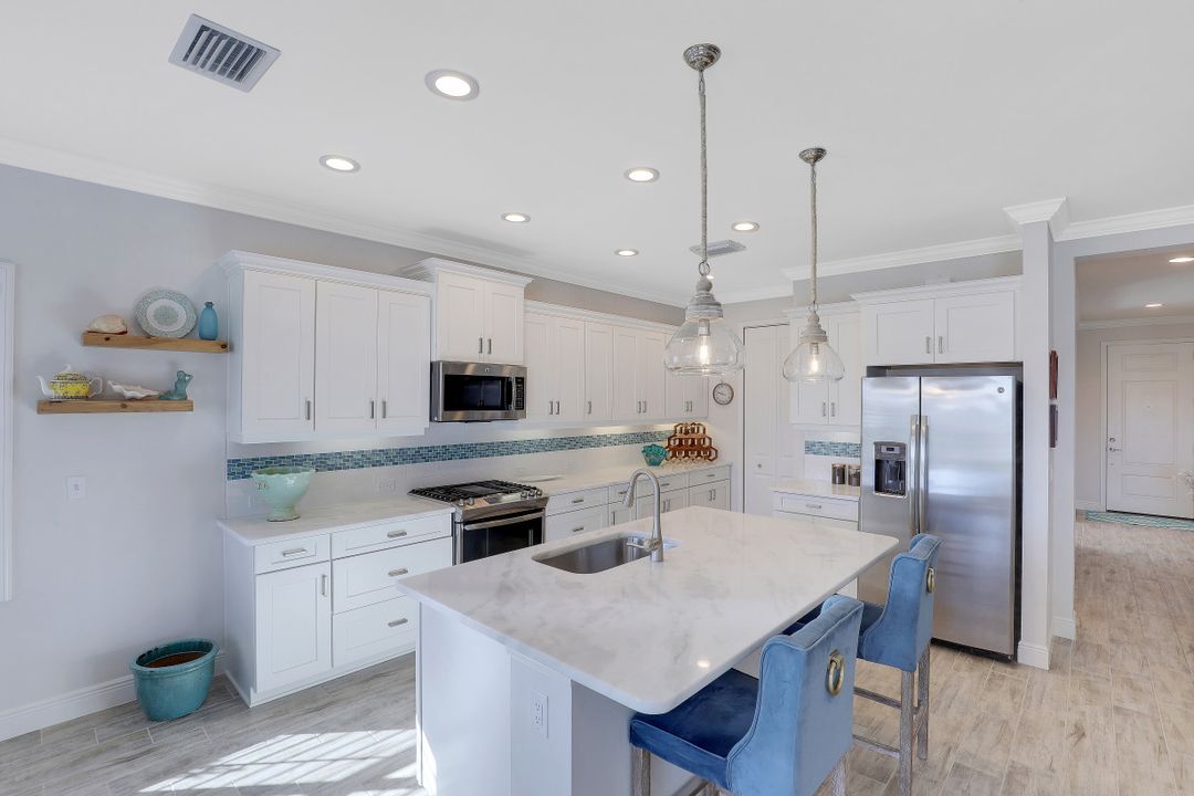 19874 Coconut Harbor Cir, Fort Myers, FL 33908