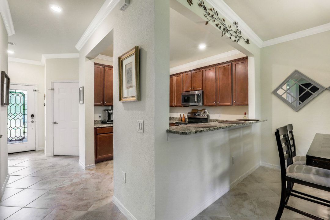 2630 Bloom Ln, Naples, FL 34120