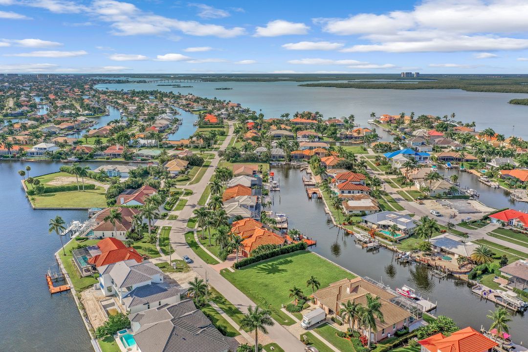 159 Dan River Ct, Marco Island, FL 34145