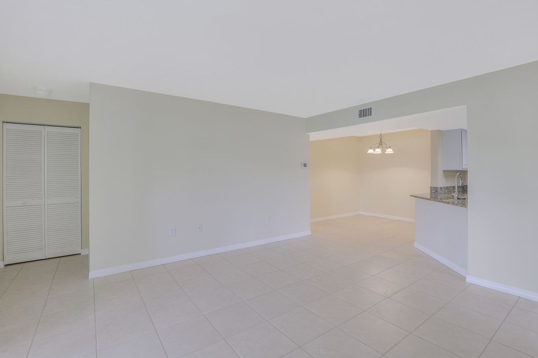 3110 Seasons Way #208, Estero, FL 33928