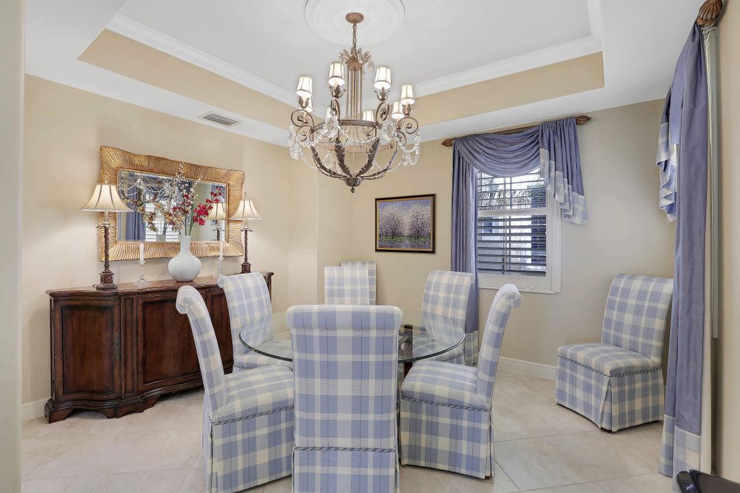 575 Avellino Isles Cir #101, Naples, FL 34119