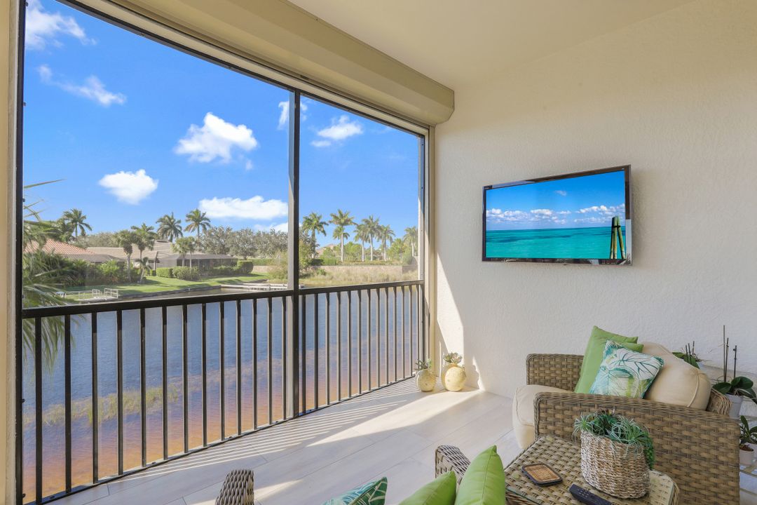 8843 Nautical Landing Cir #201, Naples, FL 34120