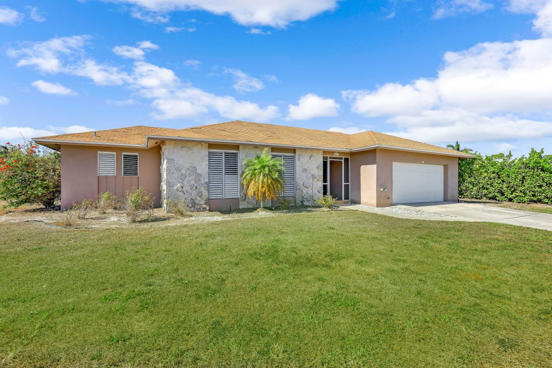 418 Yellowbird St, Marco Island, FL 34145