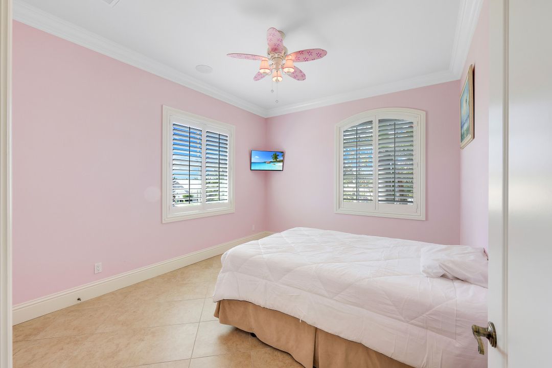 5343 SW 10th Ave, Cape Coral, FL 33914