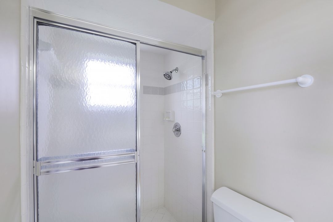 725 Plantation Ct, Marco Island, FL 34145