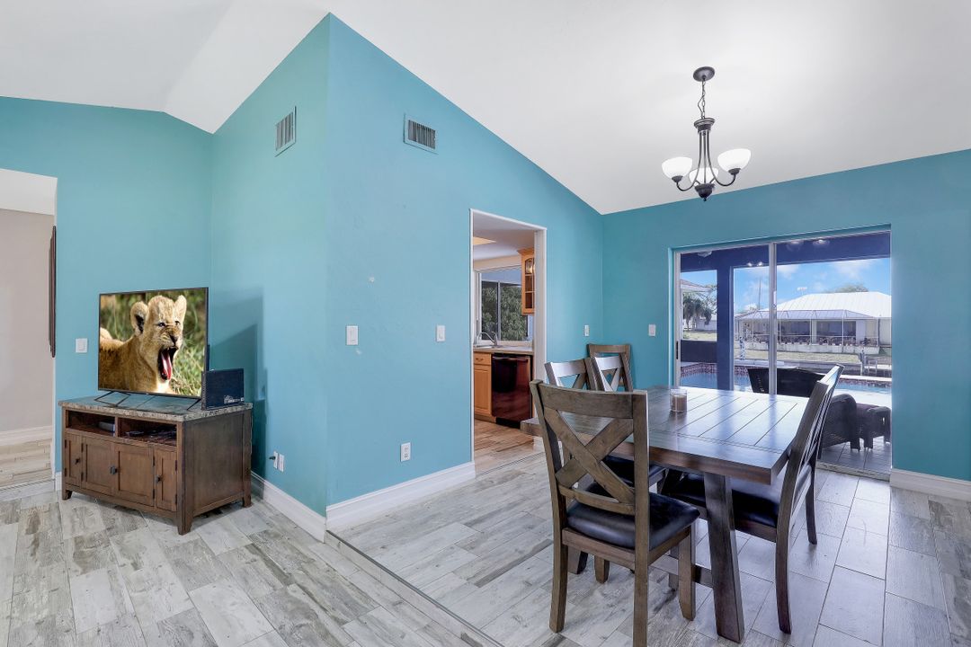 432 Mohawk Pkwy, Cape Coral, FL 33914