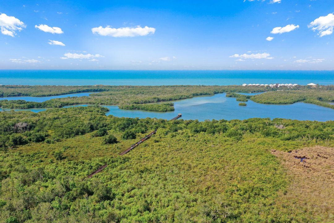 285 Naples Cove Dr #1604, Naples, FL 34110