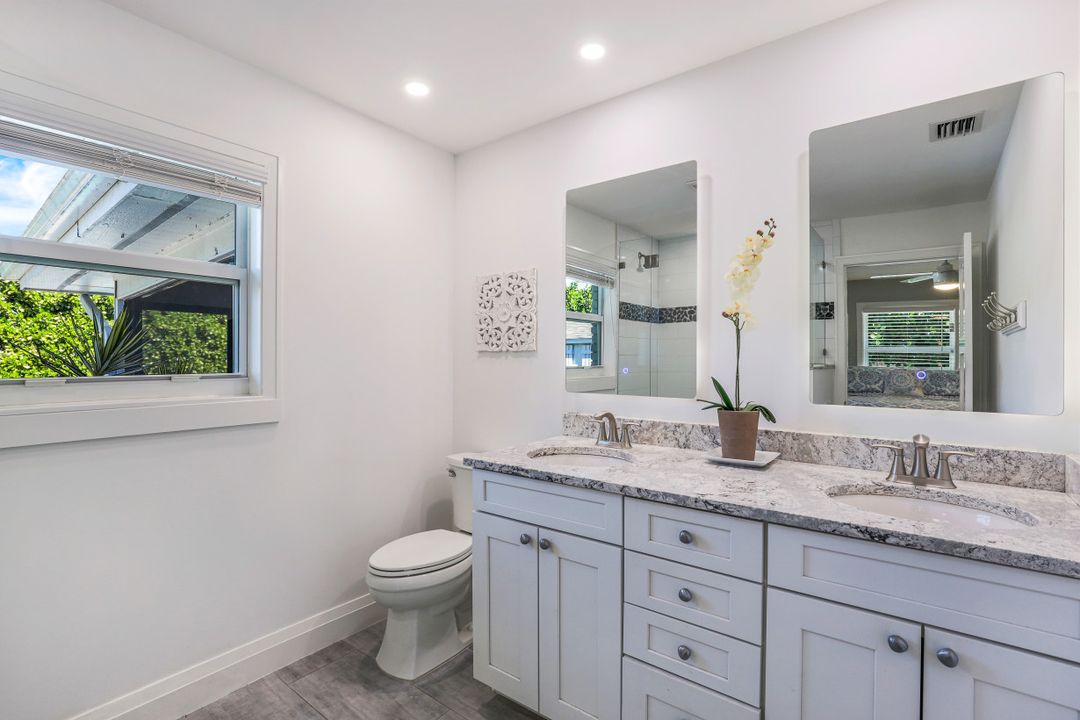 1229 28th Ave N, Naples, FL 34103