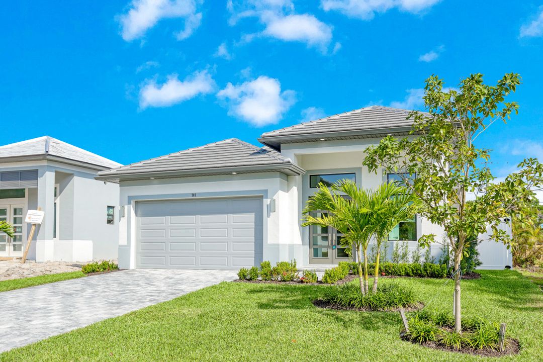 783 110th Ave N, Naples, FL 34108