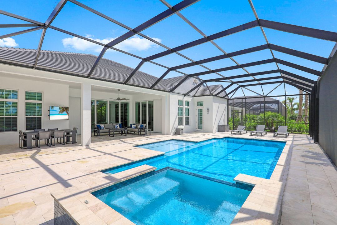 3228 Tavolara Ln, Naples, FL 34114