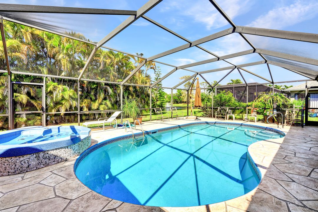 131 Plantation Cir, Naples, FL 34104