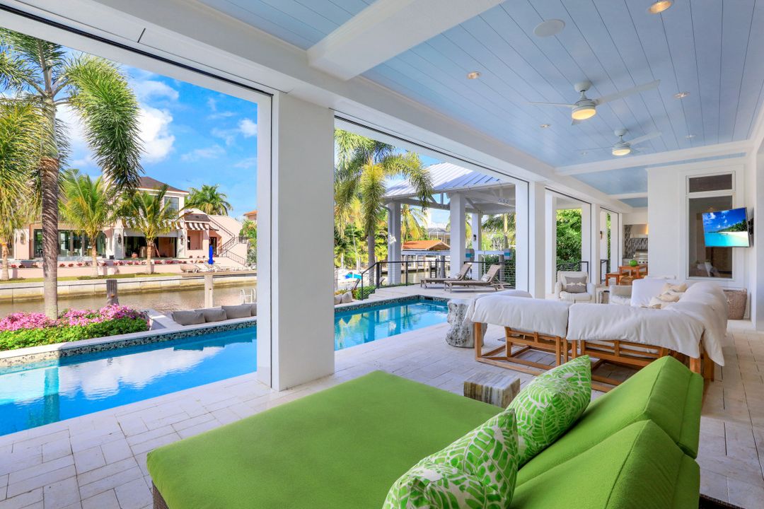631 17th Ave S, Naples, FL 34102