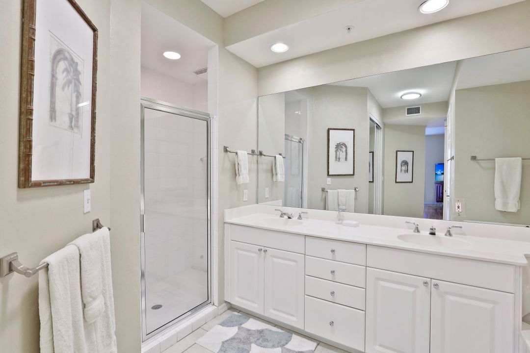 410 Flagship Dr #505, Naples, FL 34108