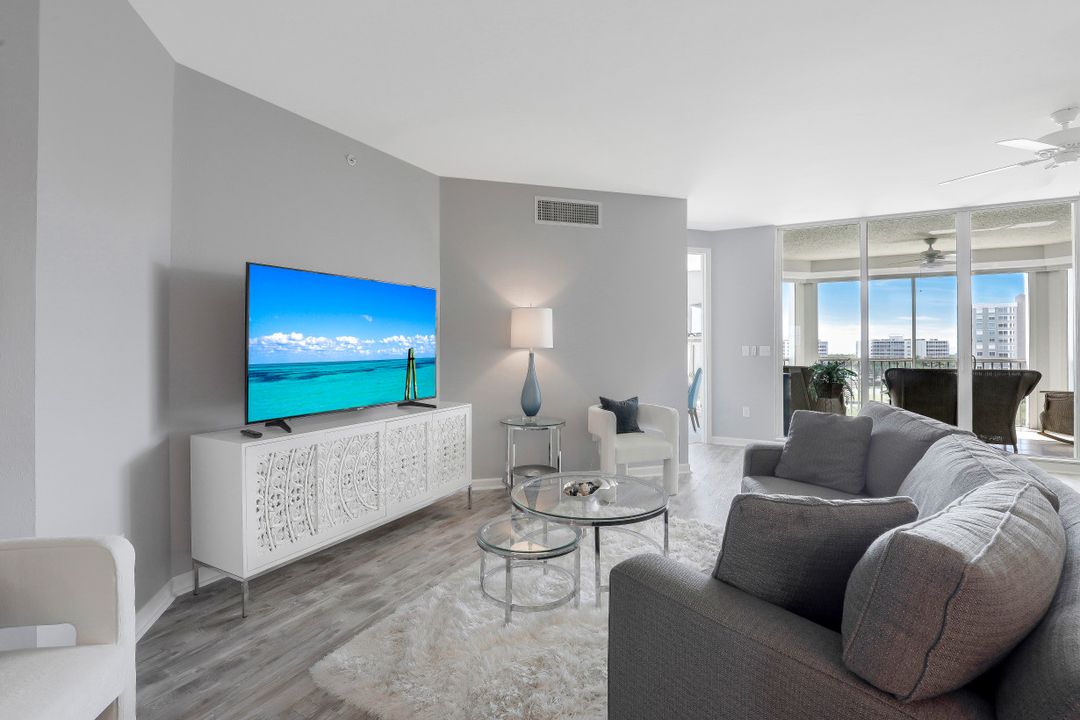 315 Dunes Blvd #604, Naples, FL 34110