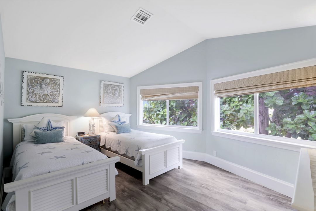 1672 Villa Ct, Marco Island, FL 34145