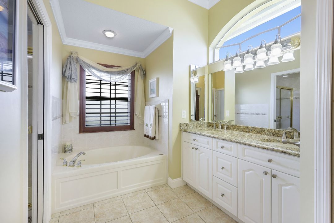 127 SE 15th Ave, Cape Coral, FL 33990