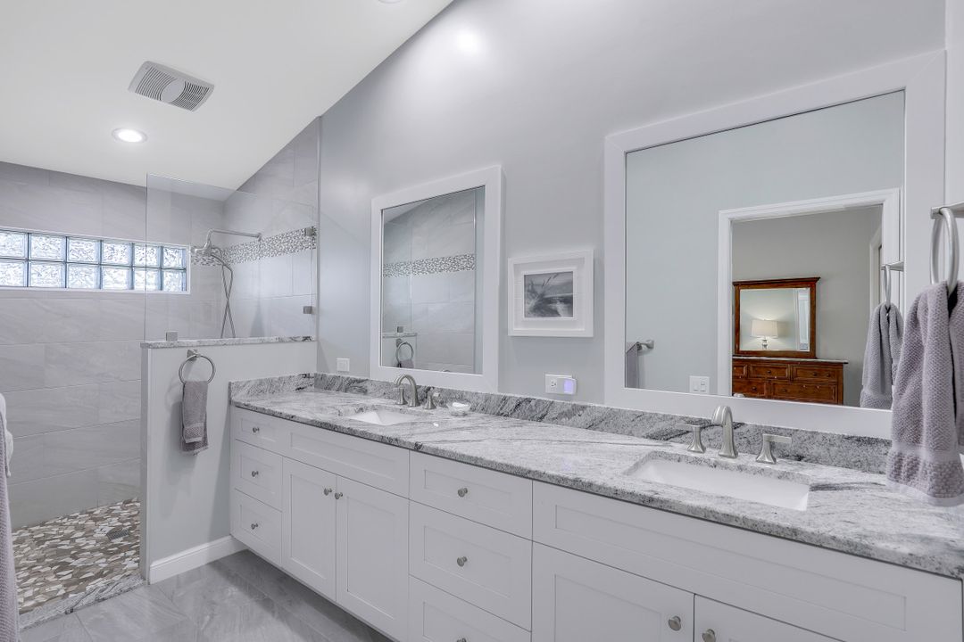 13381 Southampton Dr, Bonita Springs, FL 34135