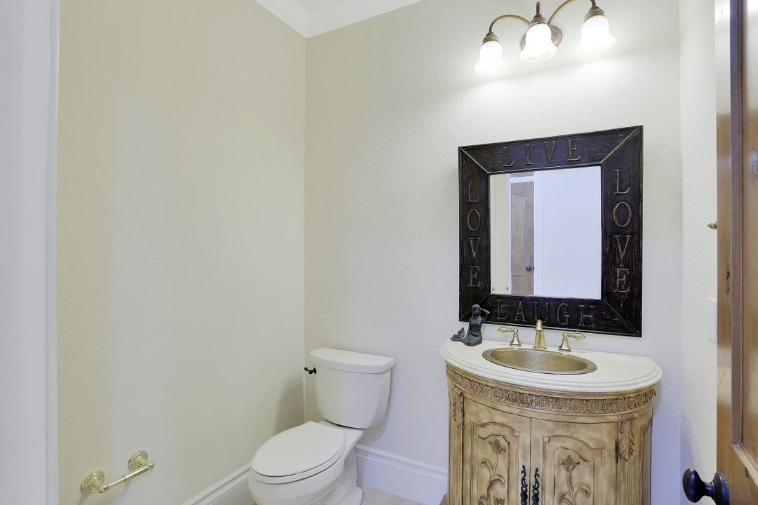 15991 Old Wedgewood Ct, Fort Myers, FL 33908