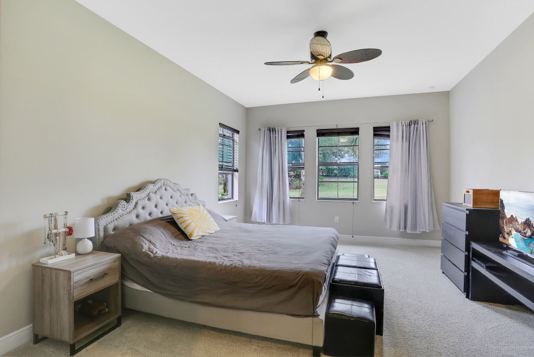 12713 Astor Pl, Fort Myers, FL 33913