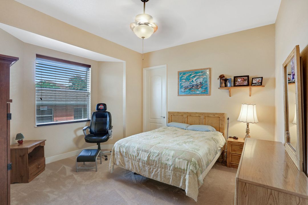 719 Coral Dr, Cape Coral, FL 33904