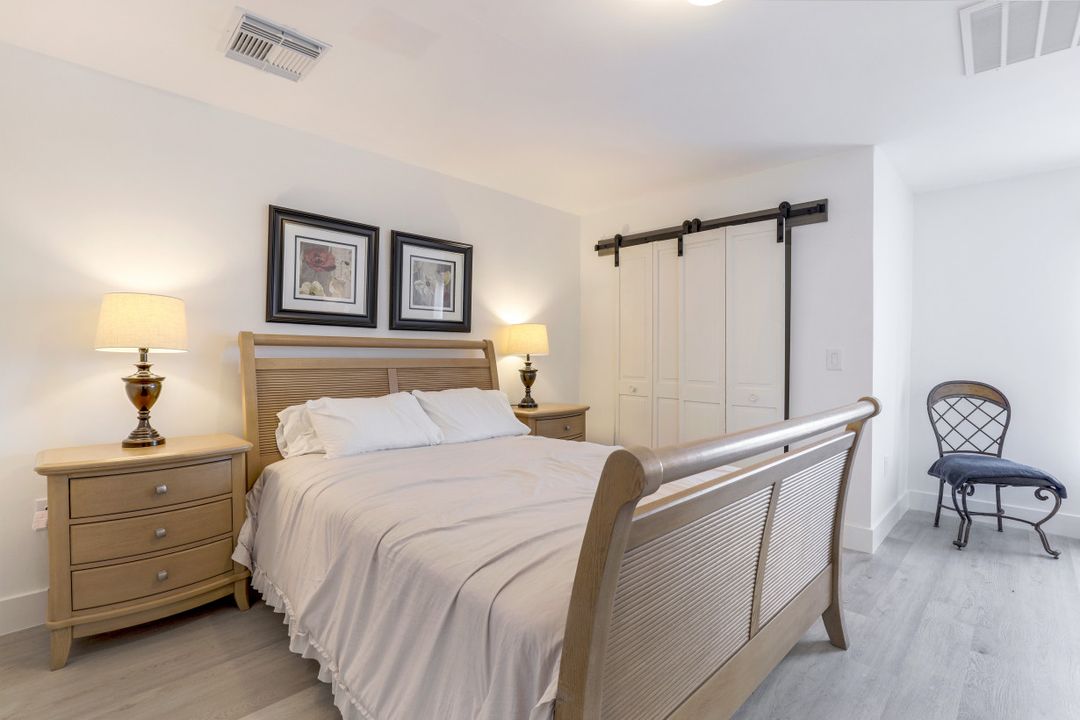 778 100th Ave N, Naples, FL 34108