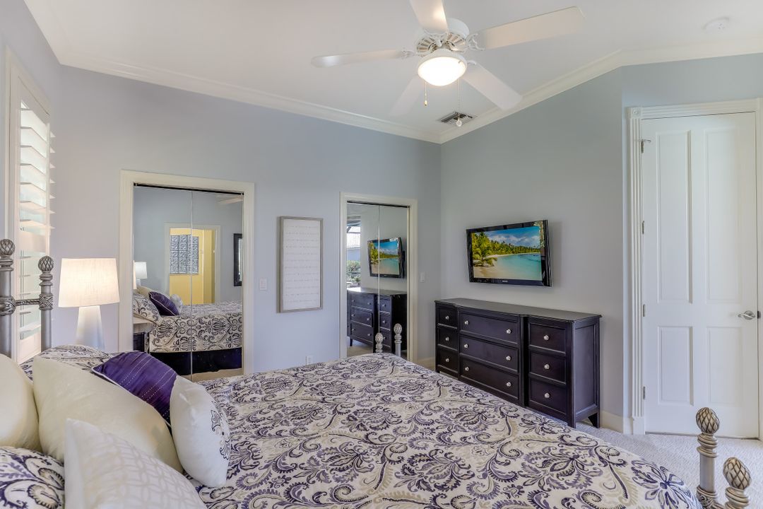 24761 Goldcrest Dr, Bonita Springs, FL 34134