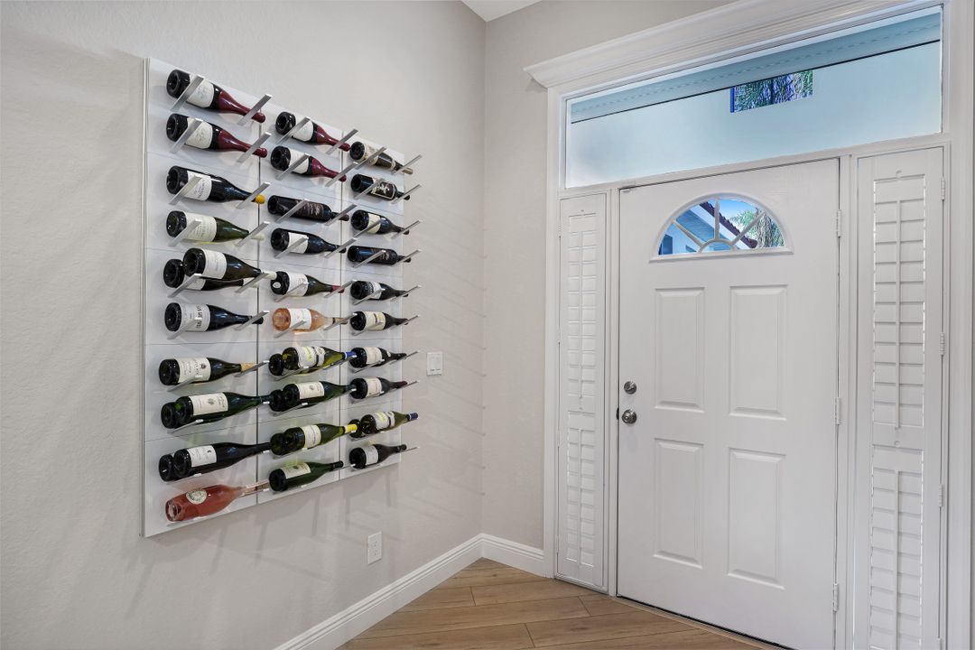 10304 Cape Roman Rd, Bonita Springs, FL 34135