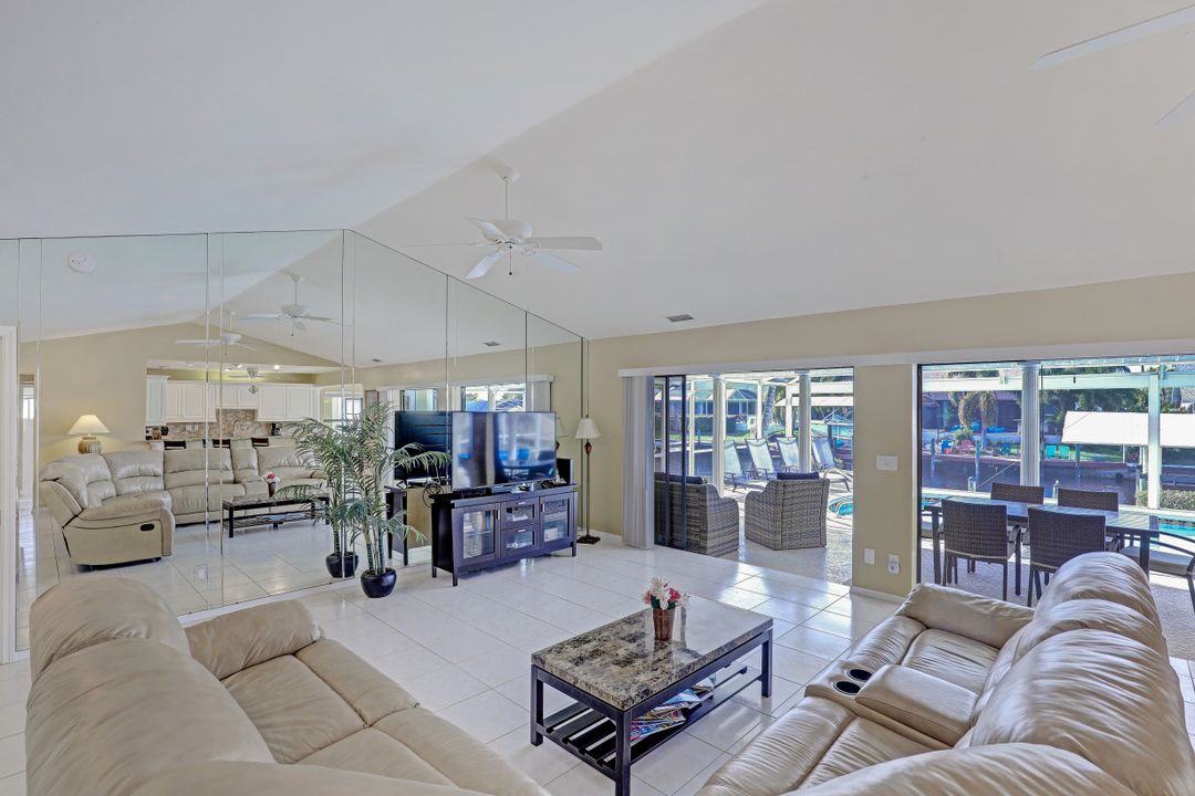 5002 SW 11th Pl, Cape Coral, FL 33914