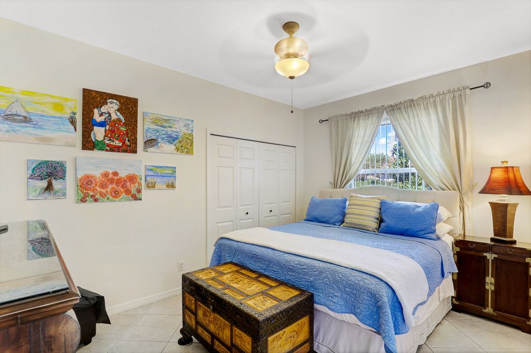 389 Colonial Ave, Marco Island, FL 34145