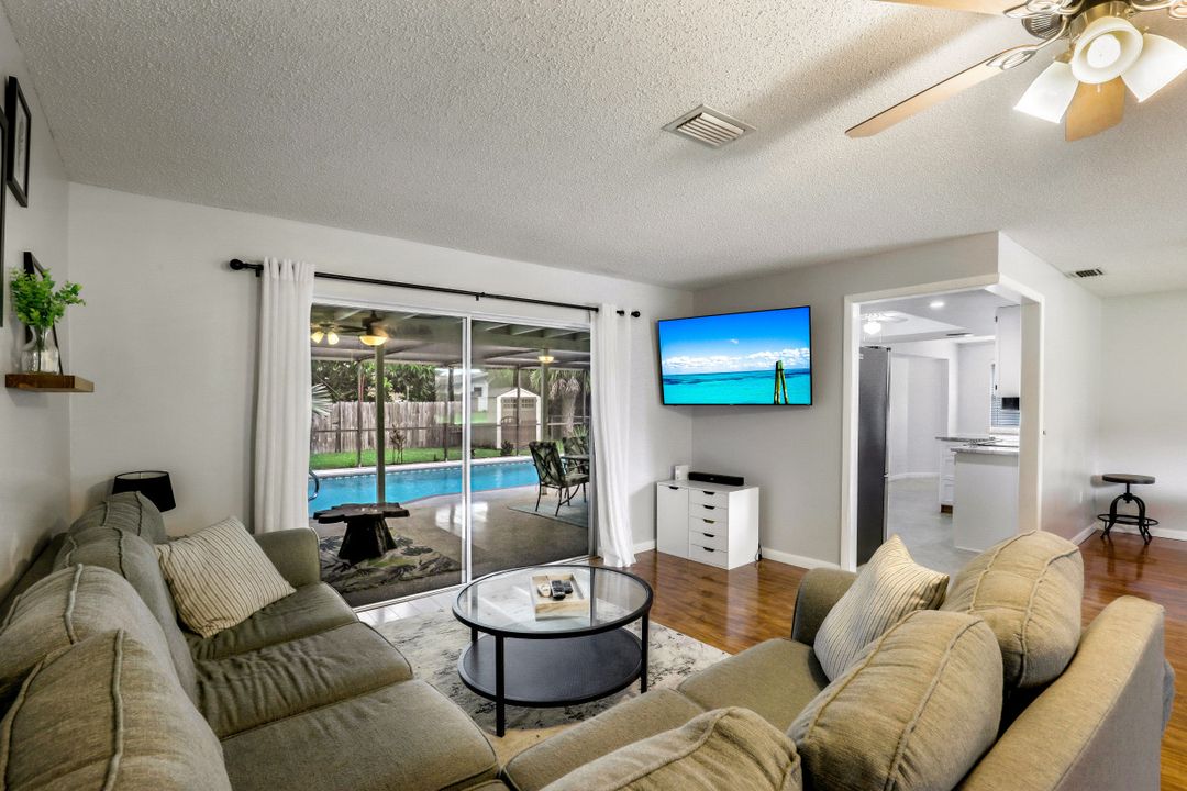 1698 S Flossmoor Rd, Fort Myers, FL 33919