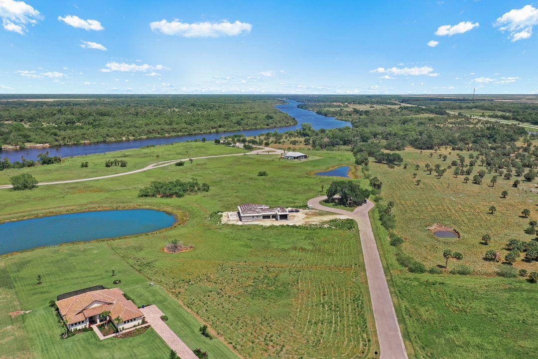 2040 Newcomb Ct, Alva, FL 33920