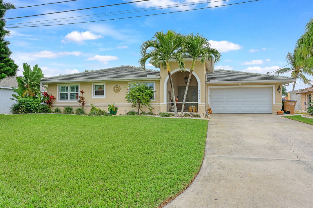 2019 SE 28th Terrace, Cape Coral, FL 33904