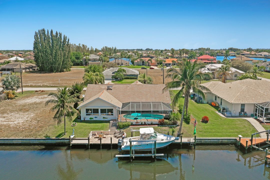 1020 NW 43rd Ave, Cape Coral, FL 33993