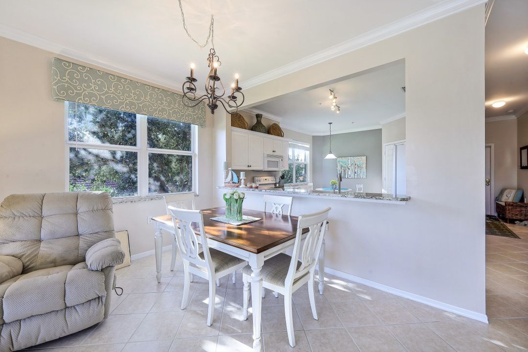 3993 Bishopwood Ct E #206, Naples, FL 34114