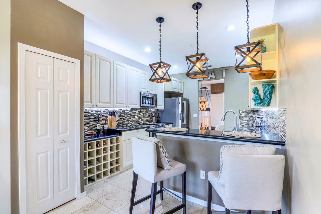 2180 Arielle Dr #804, Naples, FL 34109