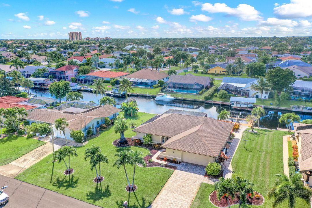 5228 SW 11th Pl, Cape Coral, FL 33914