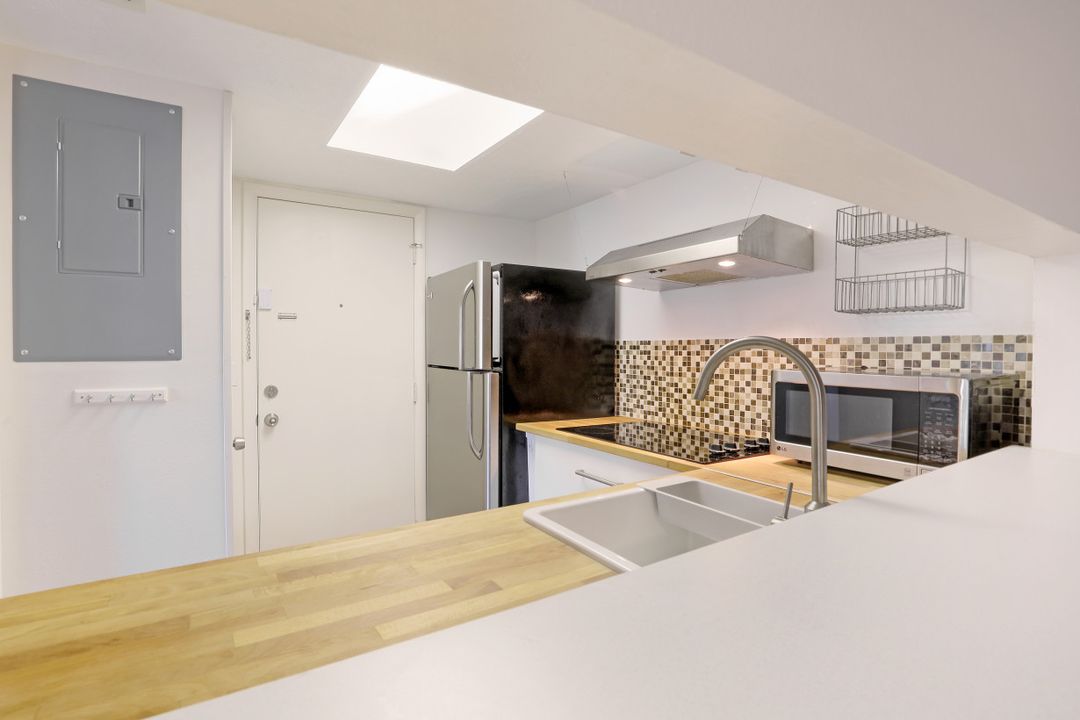 5831 Vancouver Cir #2, Fort Myers, FL 33907