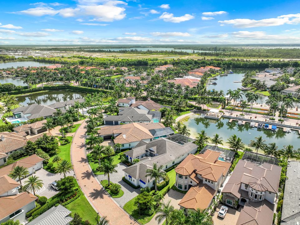 17413 Via Lugano Ct, Miromar Lakes, FL 33913