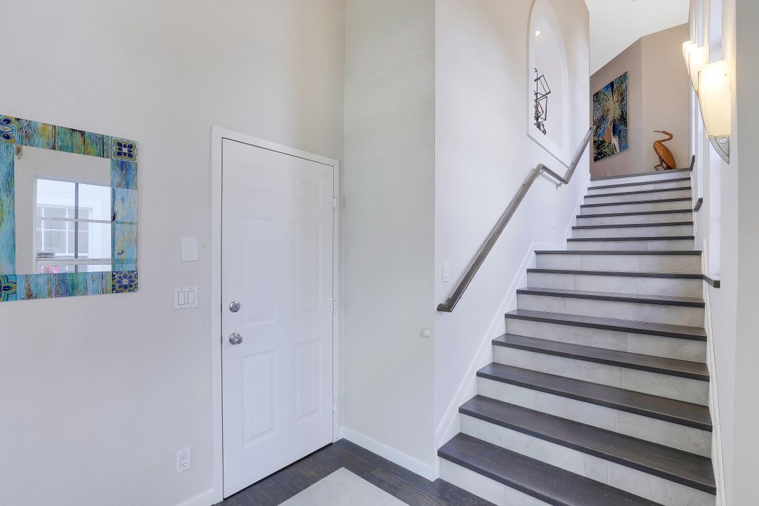 1825 Seville Blvd #821, Naples, FL 34109