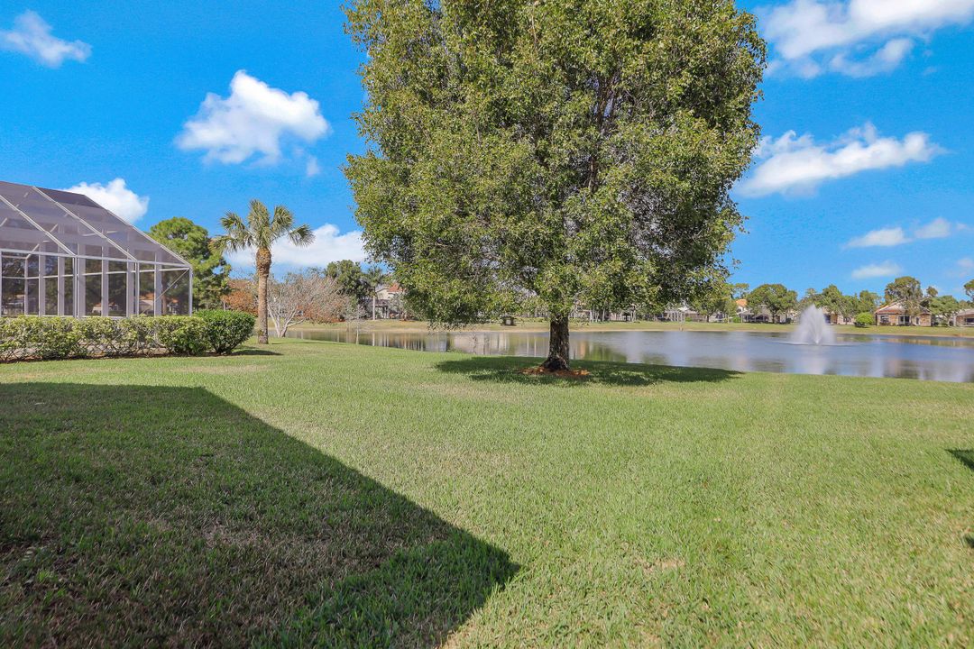 7433 Meldin Ct, Naples, FL 34104