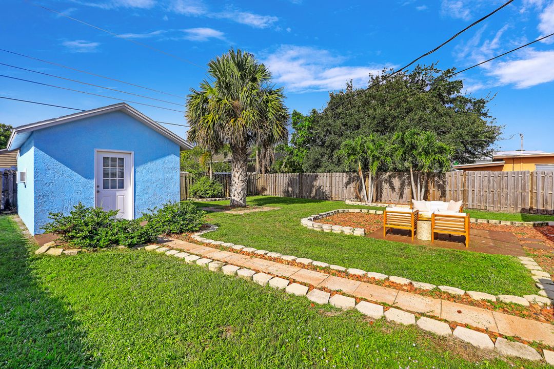 84 2nd St, Bonita Springs, FL 34134