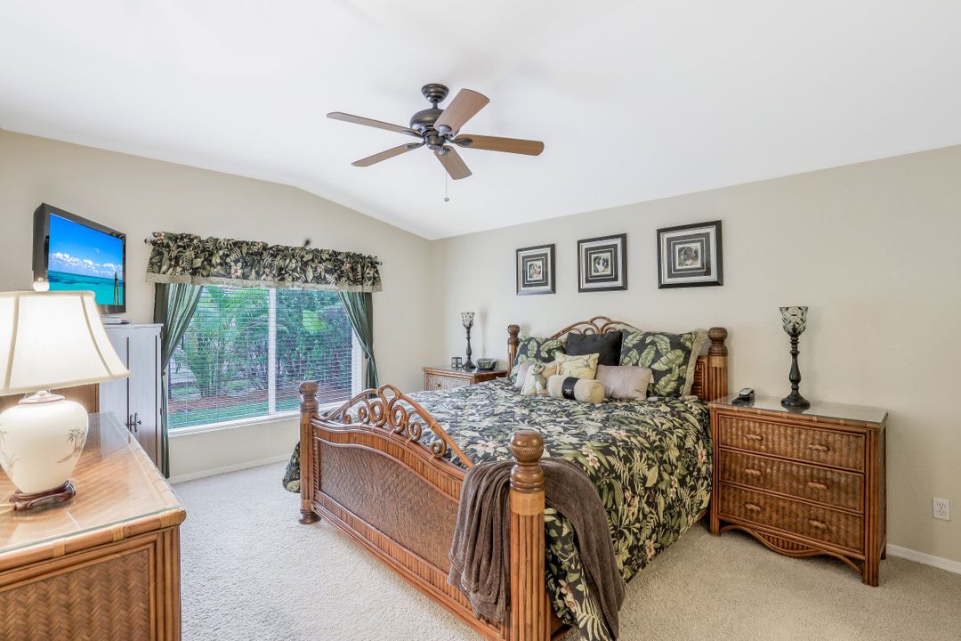 7927 Wexford Dr, Naples, FL 34104