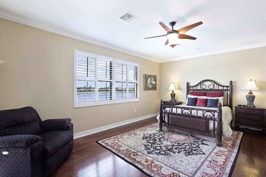 10498 Smoke House Bay Dr #201, Naples, FL 34120