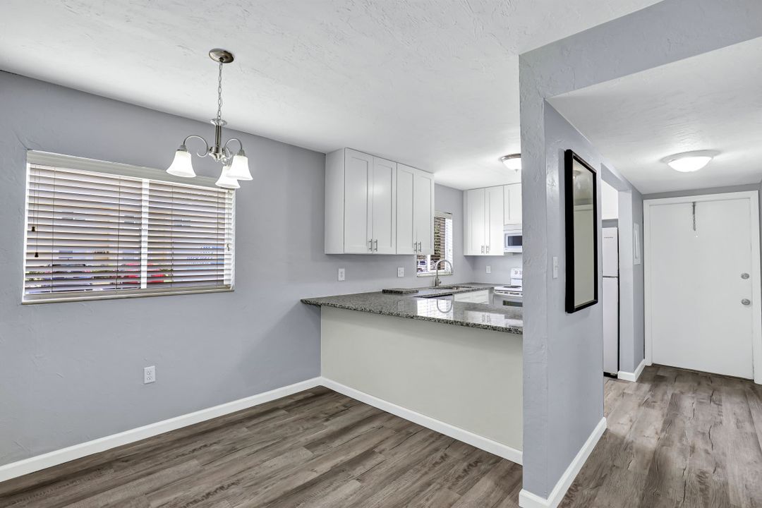8071 Country Rd #106, Fort Myers, FL 33919