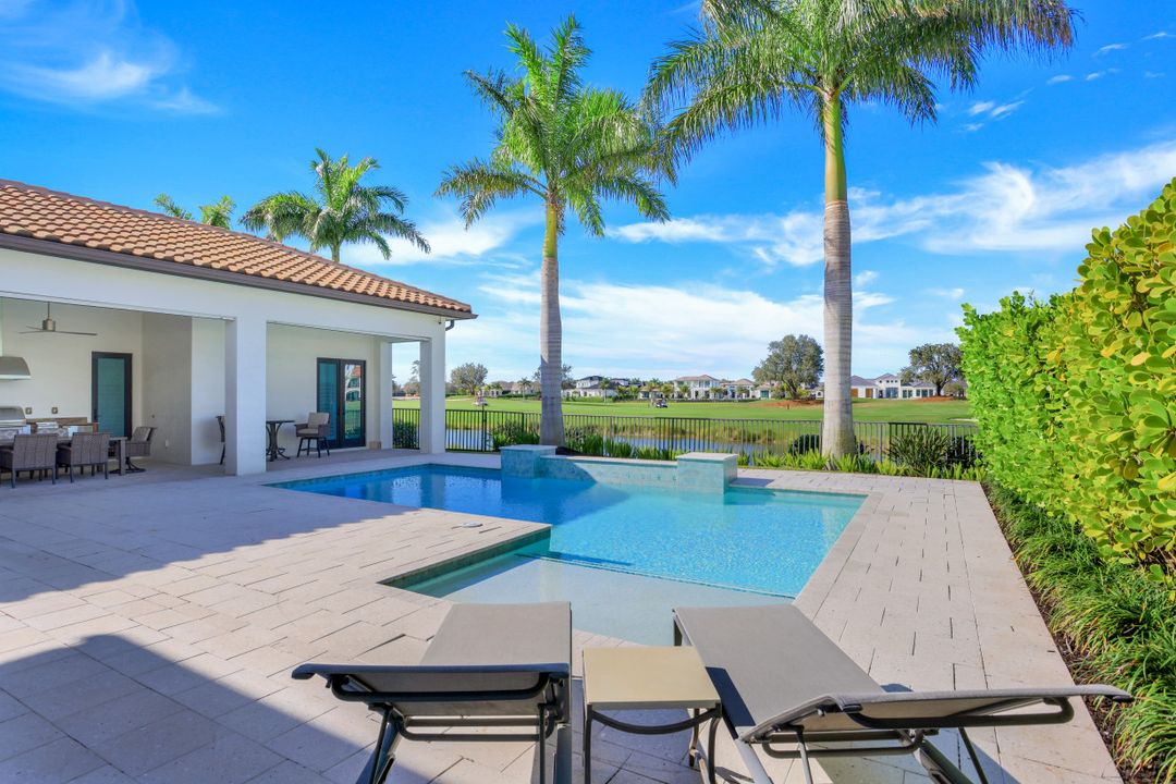 16439 Seneca Way, Naples, FL 34110