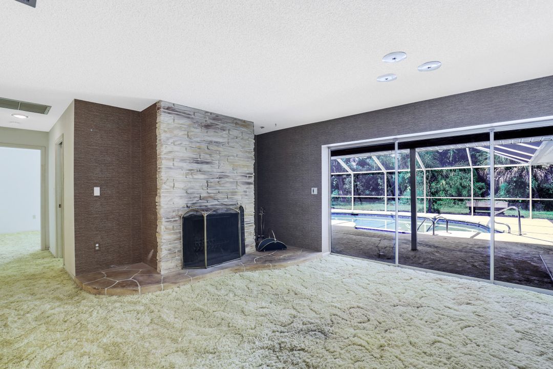 27126 Rue De Paix, Bonita Springs, FL 34135