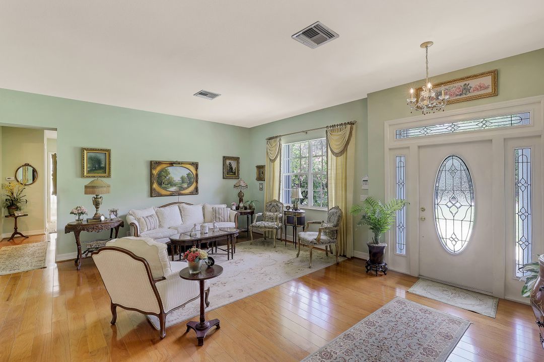 5760 Golden Oaks Ln, Naples, FL 34119