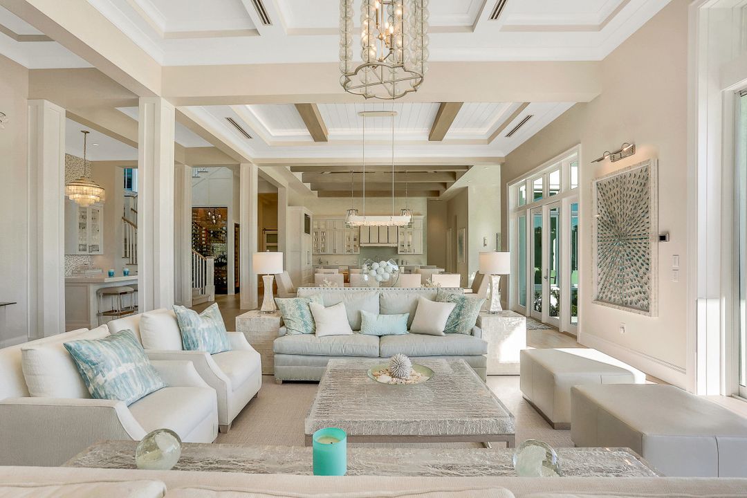 16610 Firenze Way, Naples, FL 34110