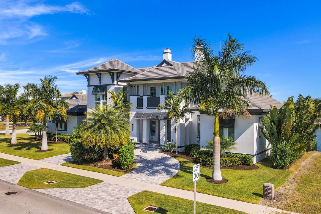 1061 Dana Ct, Marco Island, FL 34145